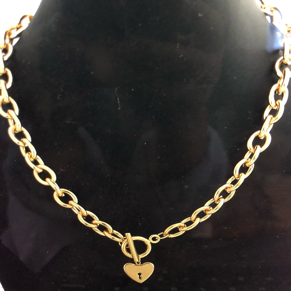 Golden necklace with heart pendant - Picture 7 of 7